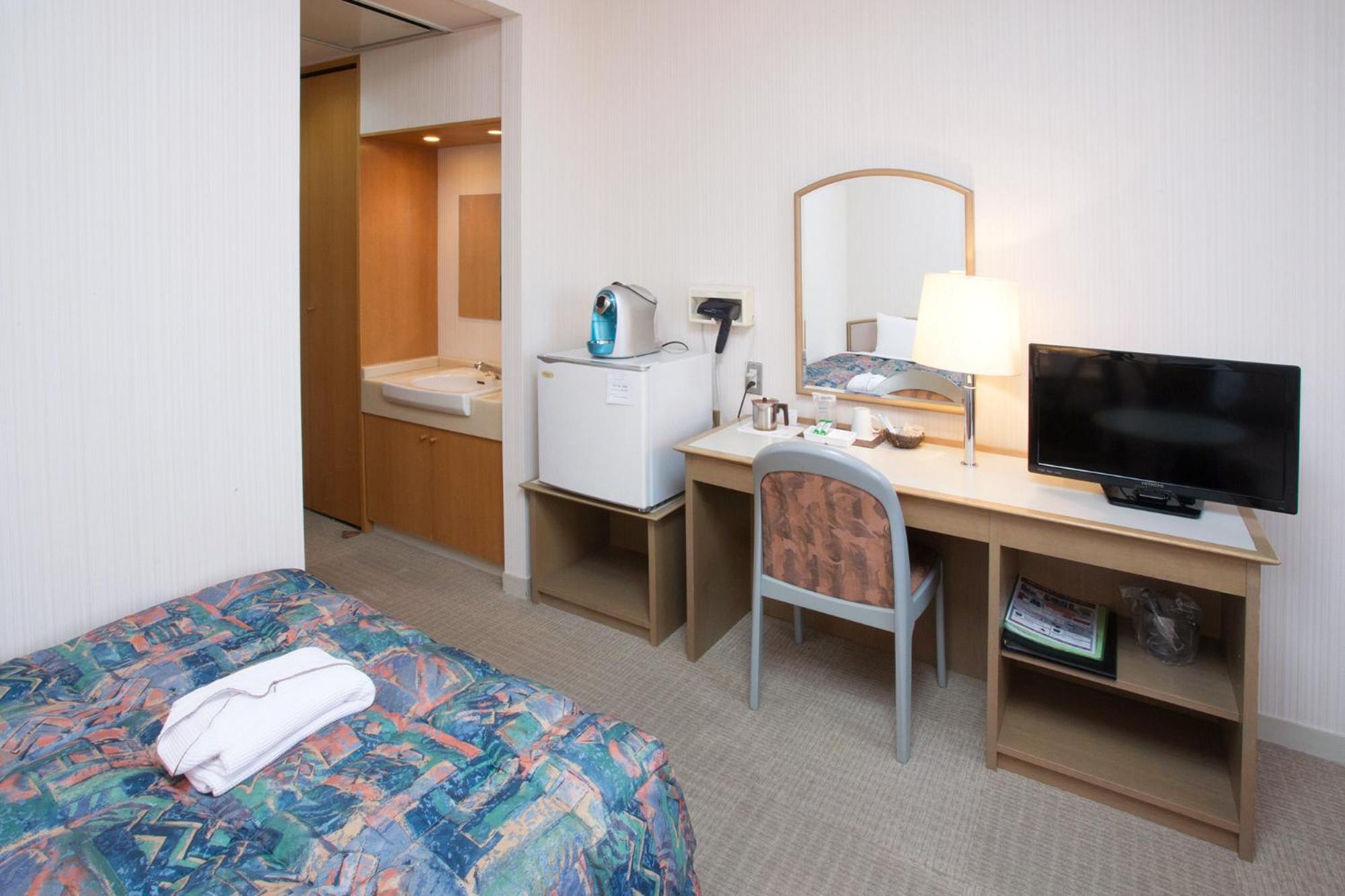Hotel Rubura Ohzan Nagoya Bagian luar foto