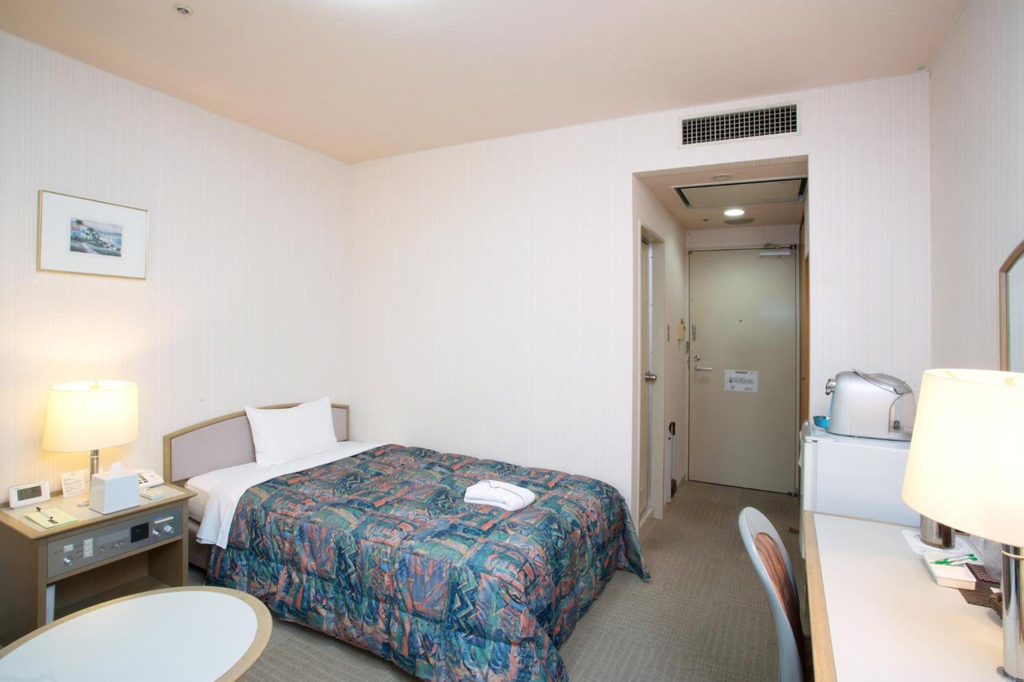 Hotel Rubura Ohzan Nagoya Bagian luar foto